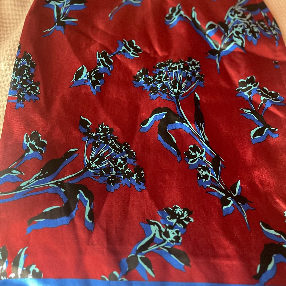 J.CREW COLLECTION Size 6 Pencil skirt in vibrant wildflower silk-wool